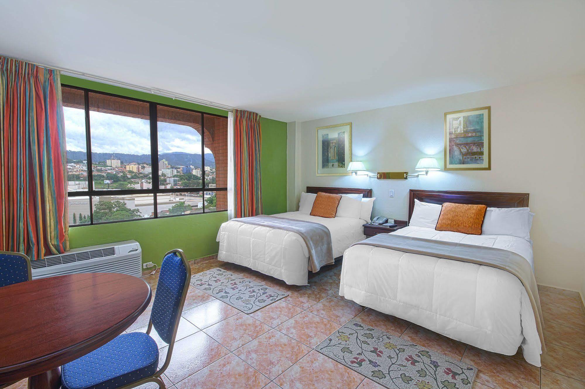 Florencia Plaza Hotel Tegucigalpa Esterno foto